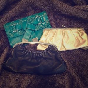 CLOSET CLEAROUT ⚡️ EUC Clutch Handbag Bundle 👛